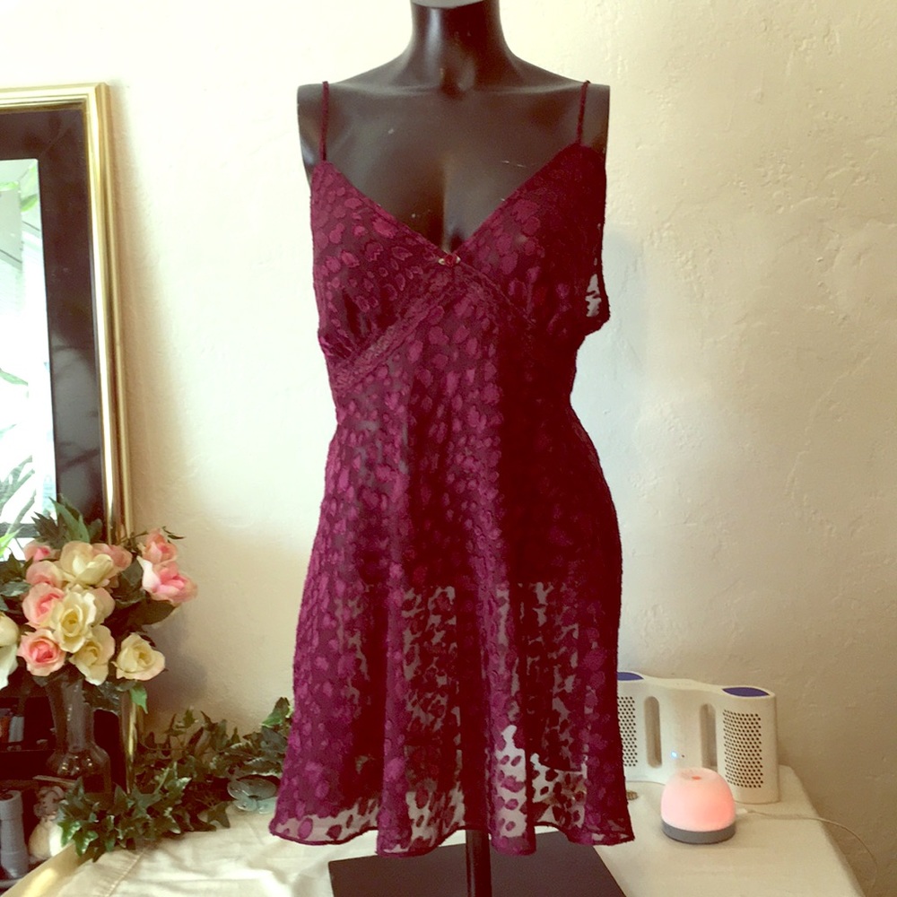 Gillian O’Malley Maroon Baby Doll Nighty